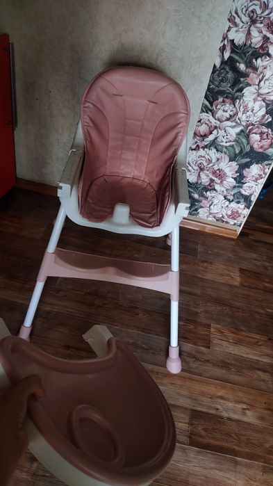 Продам детский стол для кормления