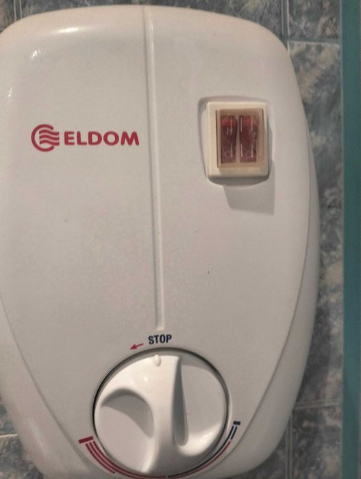 Проточен бойлер ЕЛДОМ с душ слушалка