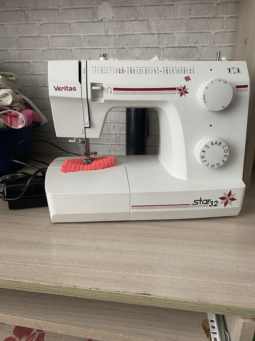 Продам швейную машинку