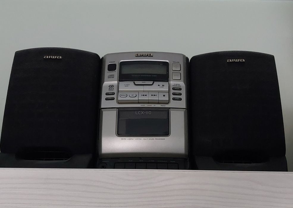 Aiwa LCX 110 CD/Cassette Mini Stereo System