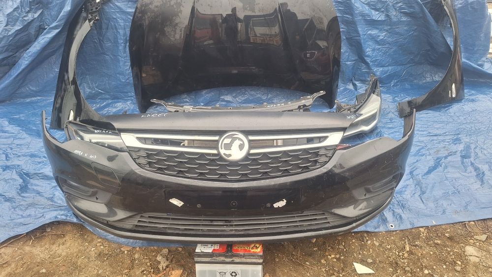 Bara fata capota faruri Opel Astra k tragar far triple aripi