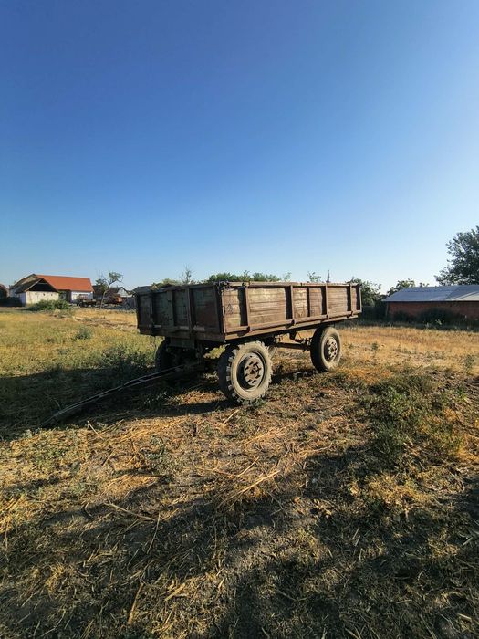 Vând utilaje agricole