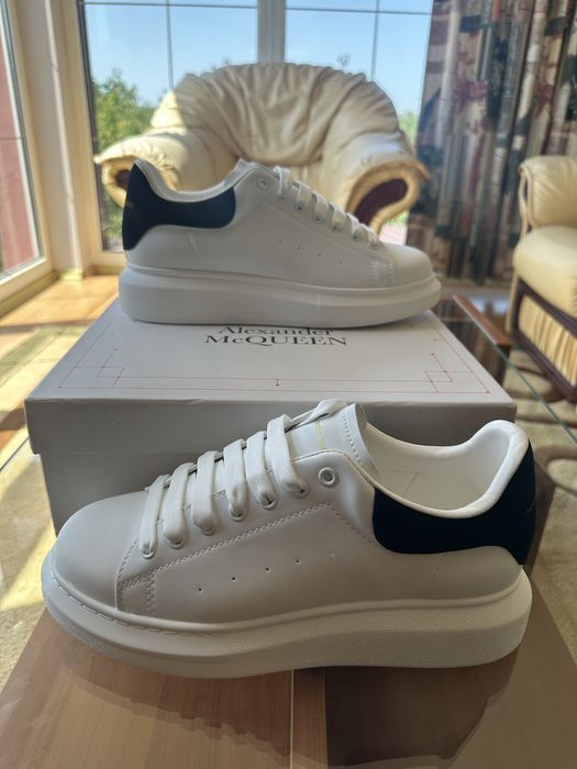Alexander Mcqueen