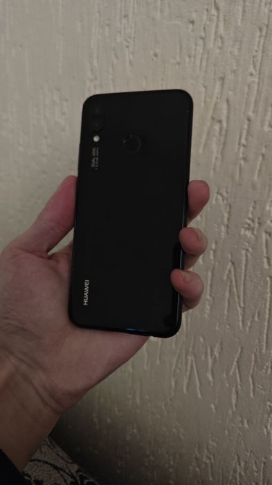 Huawei P20 lite 64гб