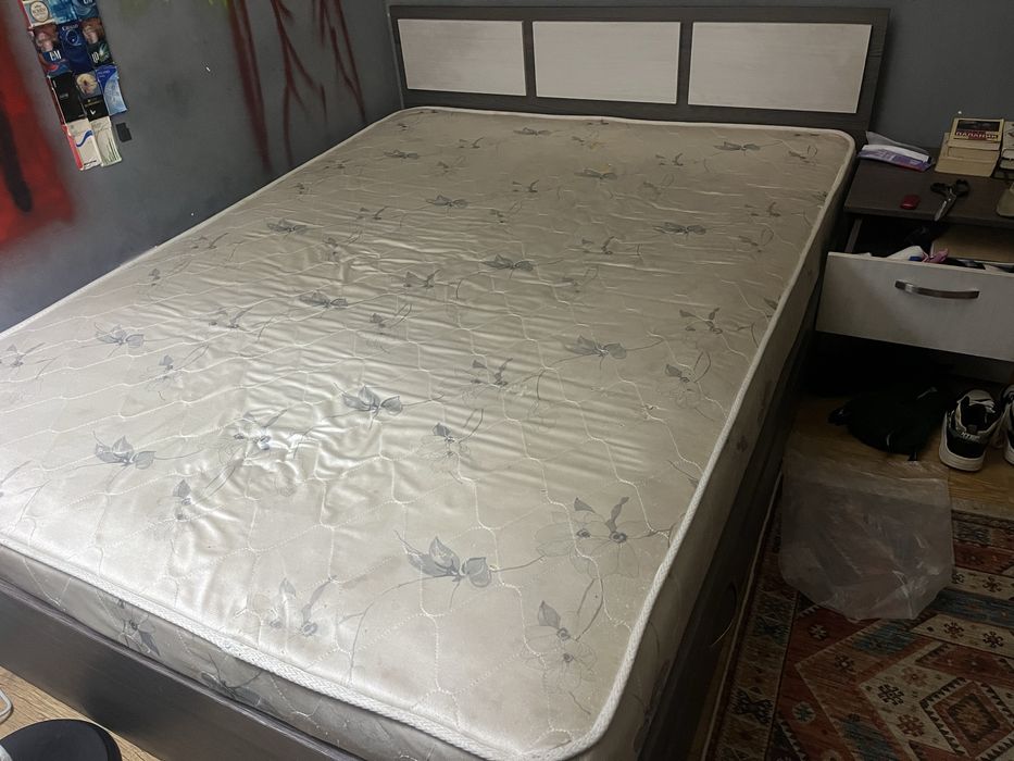 Кровать двух спальняя