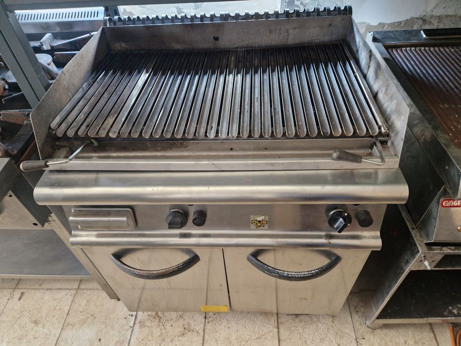 Plite electrice sau gaz, 220v sau 380v, cu banc