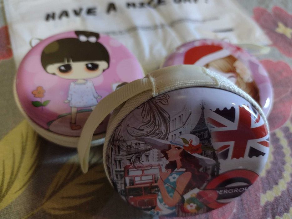 Кръгъл метален несесер - малък