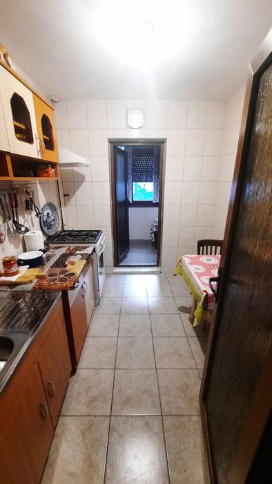 Vand apartament 2 camere