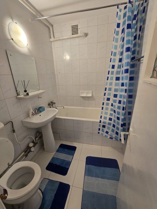 Apartament 3 camere , de inchiriat