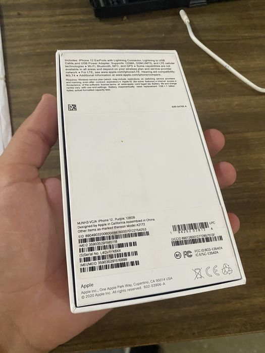 Iphone 12 holati zur