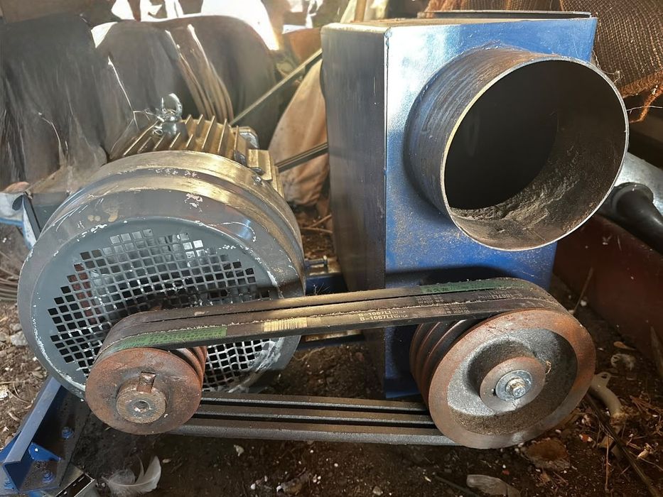 Продам гибкий шнек 380в