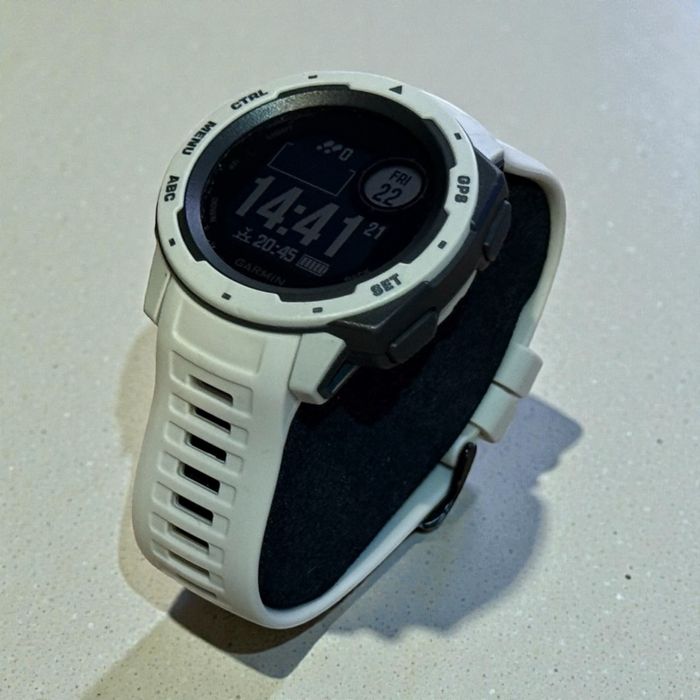Като Нов Garmin Instinct 45mm GPS Watch Tundra
