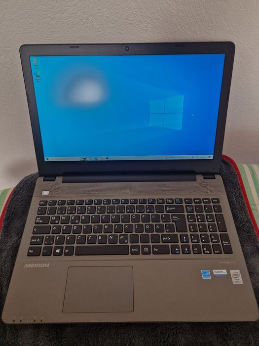 Laptop(Asus,Hp,Lenovo,Toshiba)