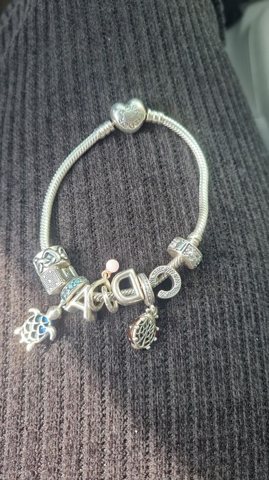 Brățara pandora de argint 925 deosebite!!