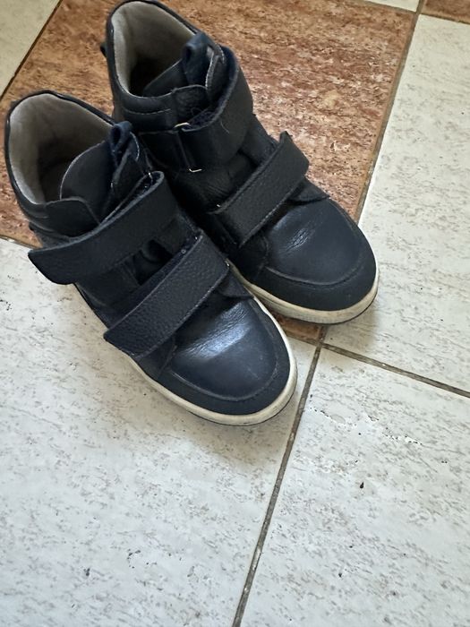 Детские ботинки