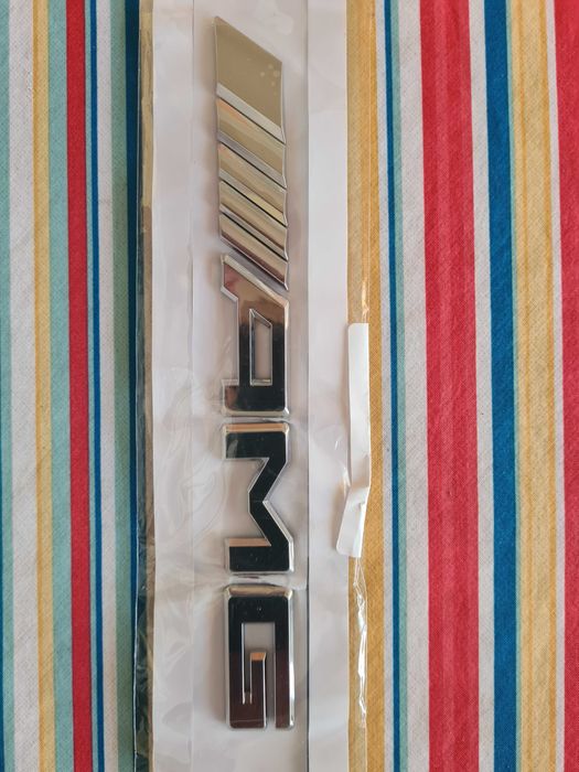 Лип вежди за мерцедес предна броня с 4 бр.лайсни,3D грил емблема