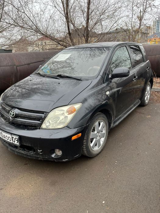 Toyota IST, 2005 г.