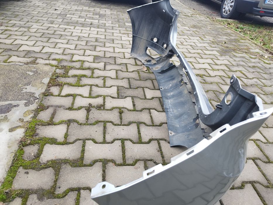 Vând bară spate Duster 2019