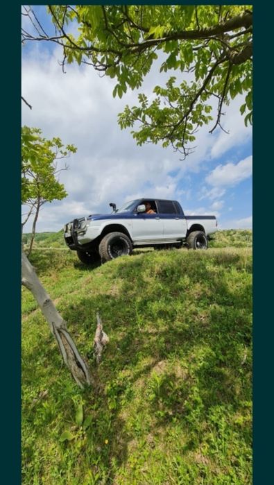 Mitsubishi Pajero L200