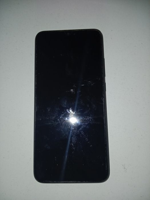 Проодаю телефон Redmi