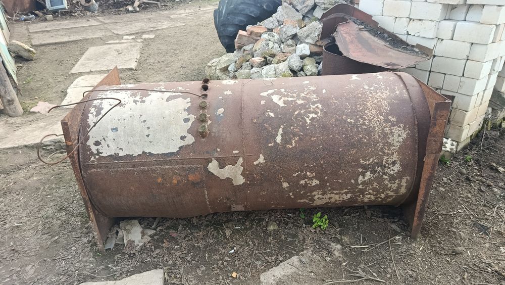 Продам бочку металлическую