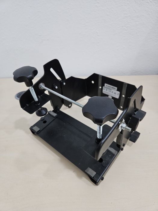 Крепление для автосим баз - Thrustmaster Simtask Steering Kit