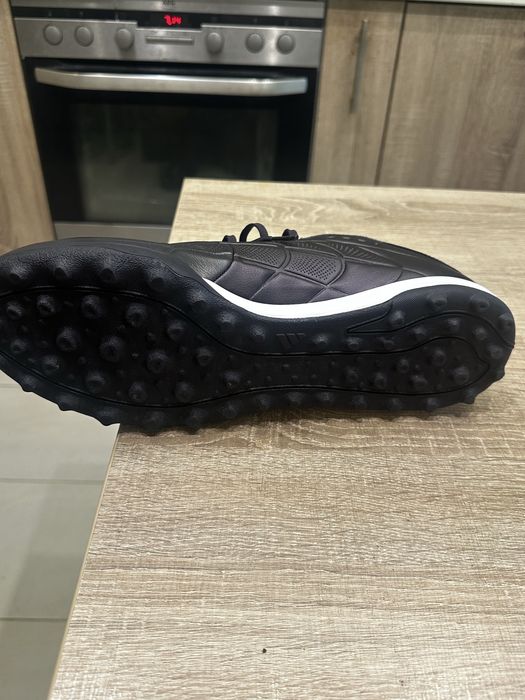 Футболни маратонки adidas