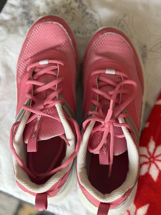 Маратонки 38 размер розови