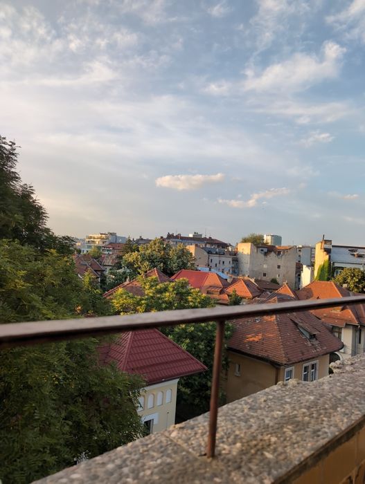 Apartament 2 camere de vânzare în București, central / deschis la schimb cu similar în Cluj