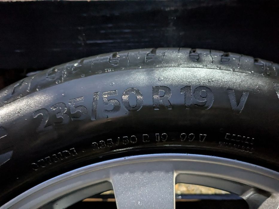 Continental EcoContact 235/50R19