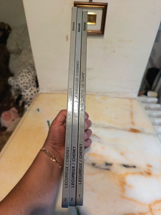 Rahan mini serie completa 3 volume preț 300 lei .