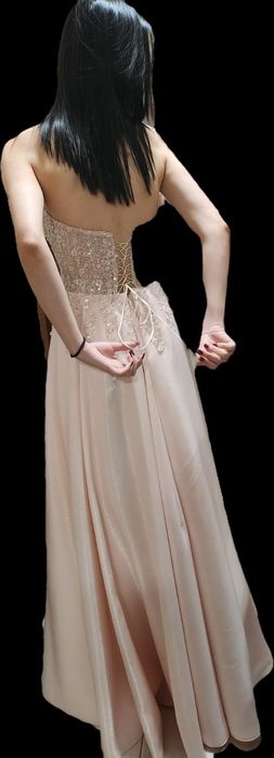 Абитурентска рокля