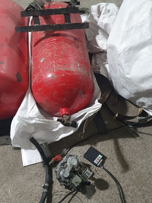 Metan gaz balon sotiladi 65talik