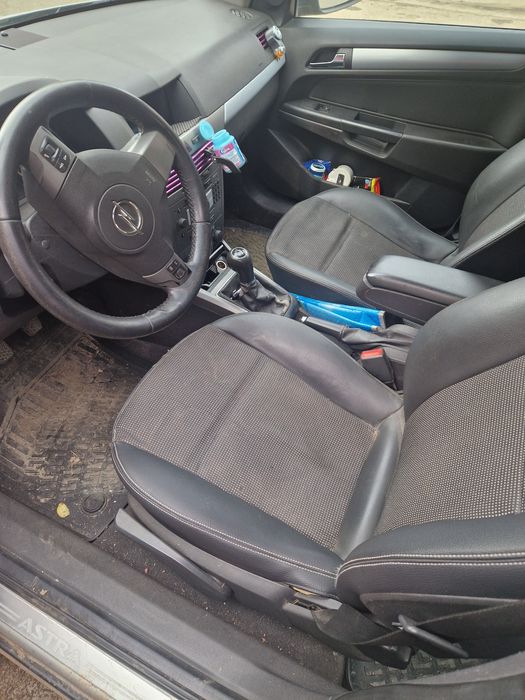 Vând opel astra h