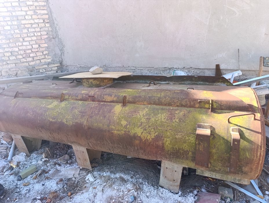 Бочка е́мкость водовоз цистерна