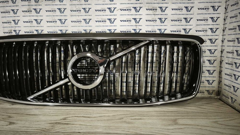 Grila Originala OEM Volvo XC90 II 2015 - 2021 31425020 impecabila