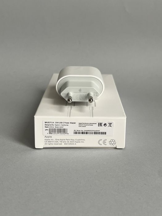 Оригинално зарядно за iPhone (айфон)  15 /16 / 17 комлект Apple 20W адаптер + кабел Туре с - Туре с Fastcharge