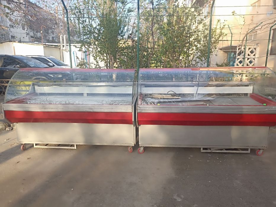 Продается витрина холодильная