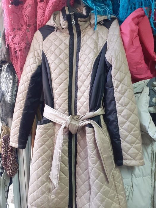 Продам зимние куртки,пуховики