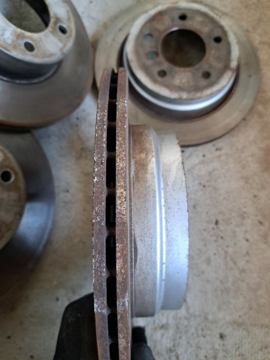 Discuri frana spate Bmw  E91