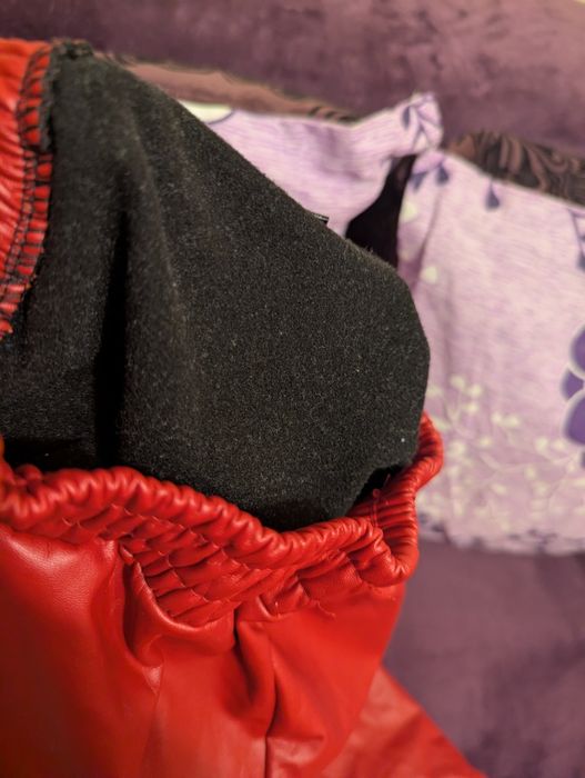 Pantaloni dama ,imitație piele,vatuiti