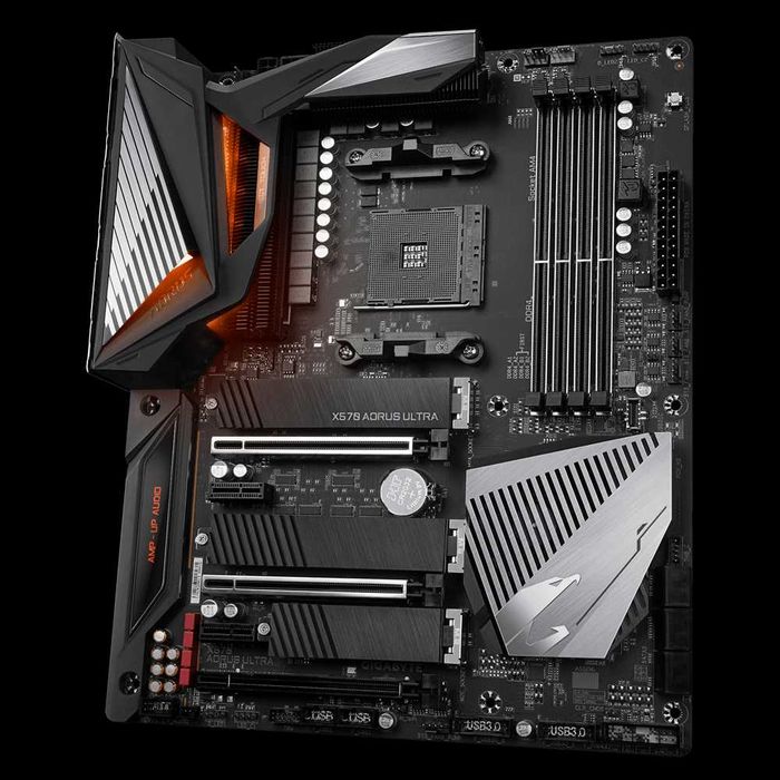 Материнская плата GIGABYTE X570 AORUS ULTRA и память Kingston FURY