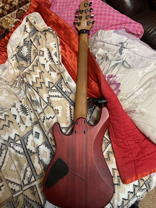 7-струнная электрогитара CORT