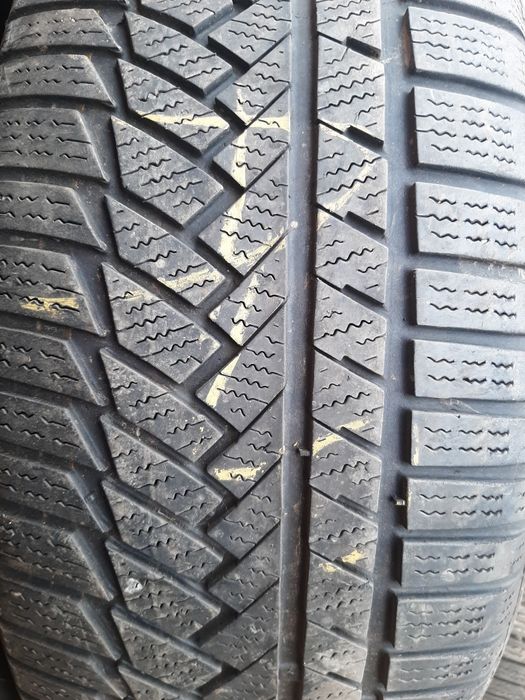 Продам шины 235/55/17 континенталь