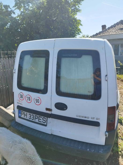 Autoutilitara Opel Combo 1.7 DI