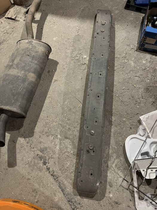 Греда и задно гърне БМВ Е30