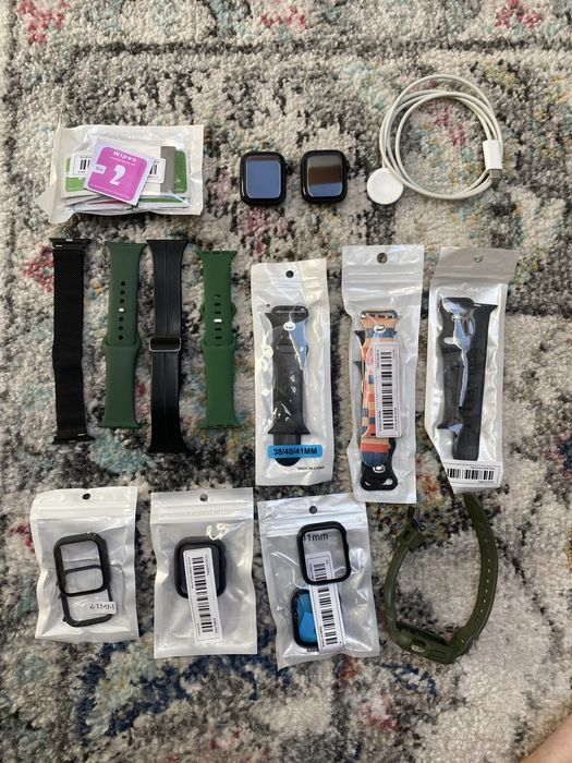 2x Apple Watch Seria 7 Nike+7/ 41 mm / GPS + Cellular / Green + Accesorii