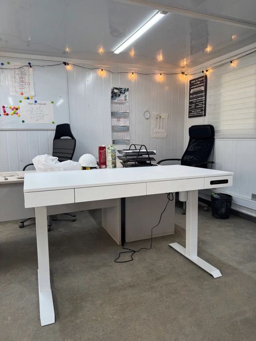 Стол с регулировкой высоты/Бalandligi sozlanadigan stol