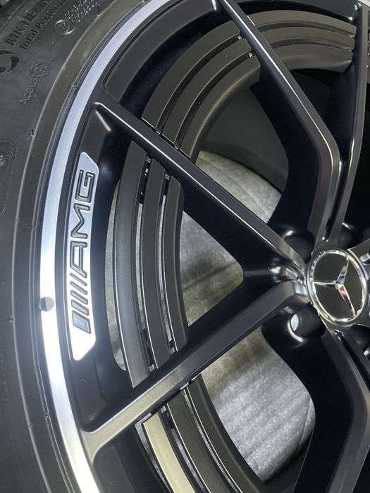Jante Originale Mercedes AMG -GT4 Performance pe 21 cu anvelope !