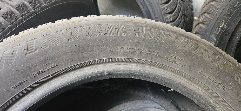 Продам резину 215 60 r16  одну